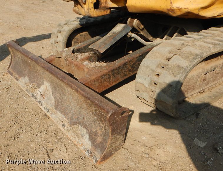 image for item DI8303 2005 Caterpillar 303 CR  mini excavator