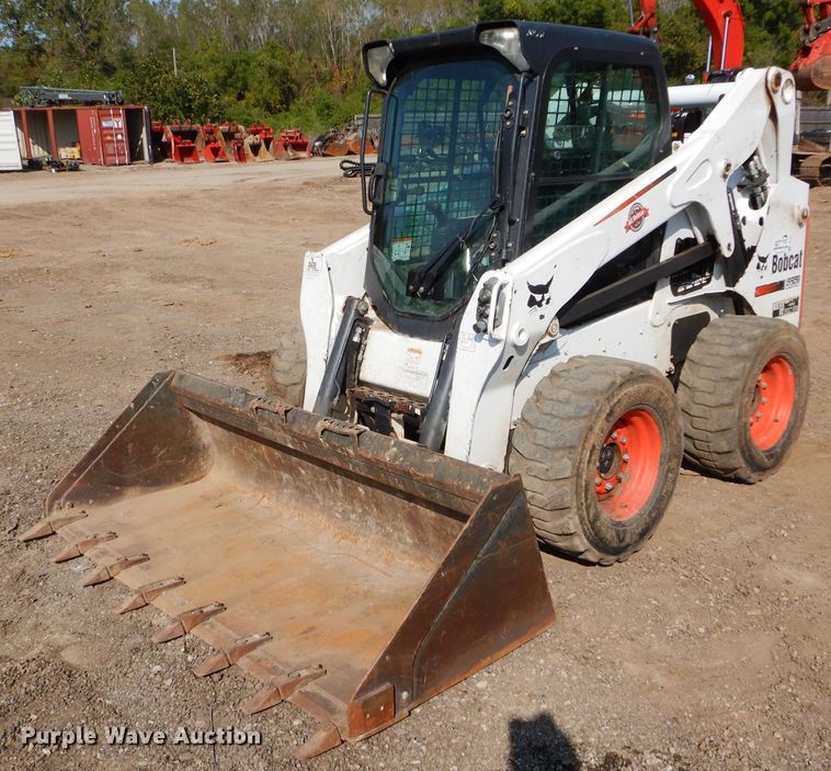 image for item DI8304 2014 Bobcat S650  skid steer loader