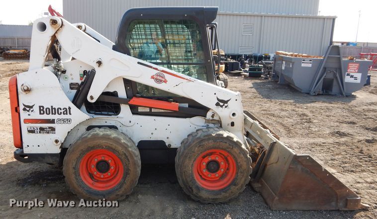 image for item DI8304 2014 Bobcat S650  skid steer loader