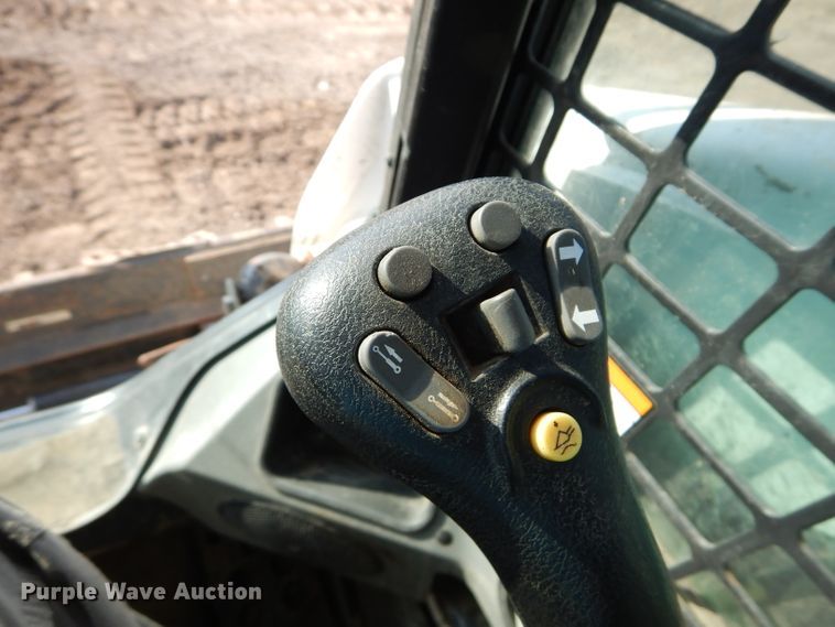 image for item DI8304 2014 Bobcat S650  skid steer loader