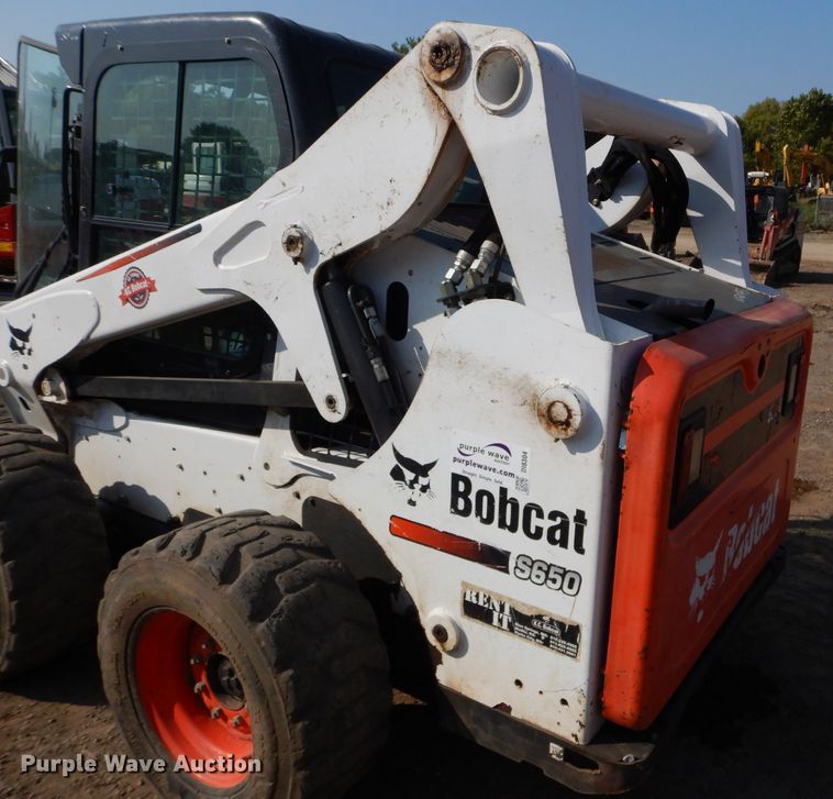 image for item DI8304 2014 Bobcat S650  skid steer loader