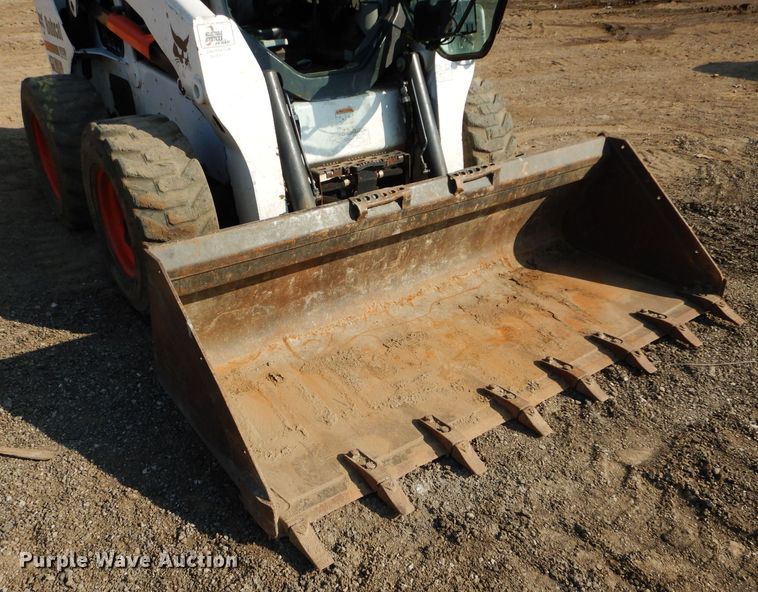 image for item DI8304 2014 Bobcat S650  skid steer loader