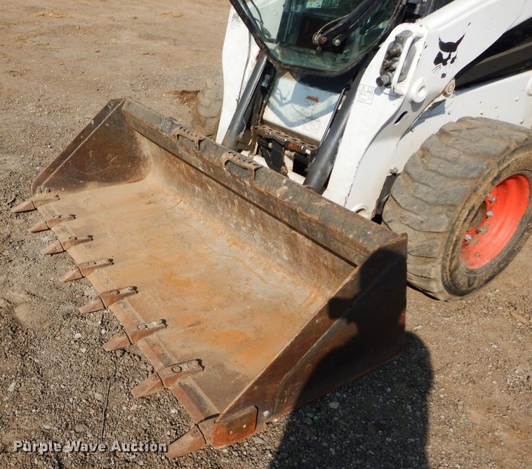 image for item DI8304 2014 Bobcat S650  skid steer loader