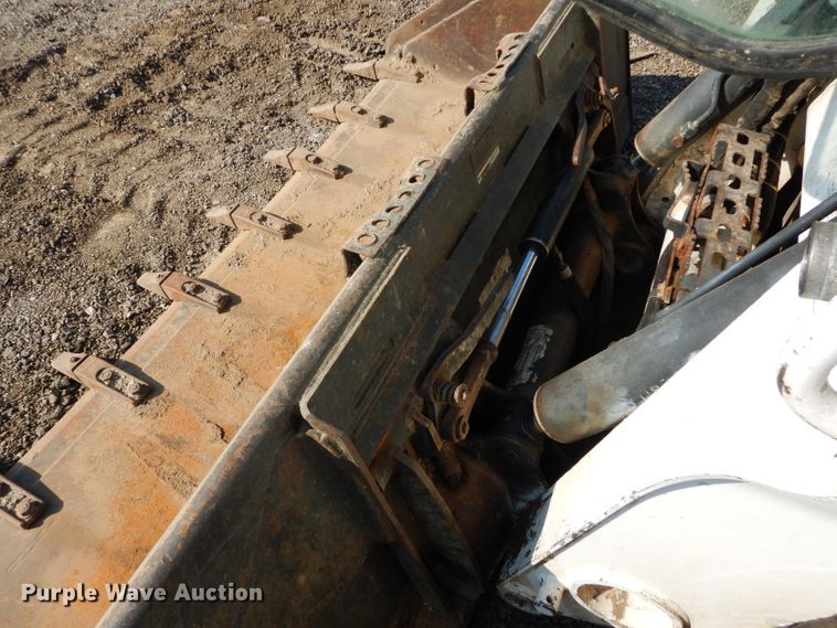 image for item DI8304 2014 Bobcat S650  skid steer loader