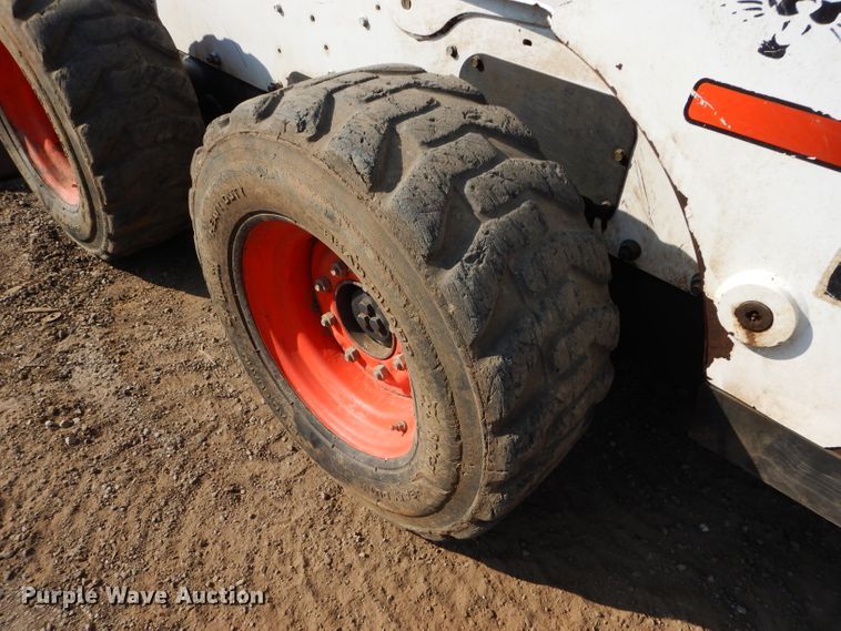 image for item DI8304 2014 Bobcat S650  skid steer loader