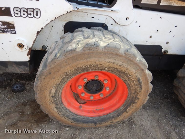 image for item DI8304 2014 Bobcat S650  skid steer loader