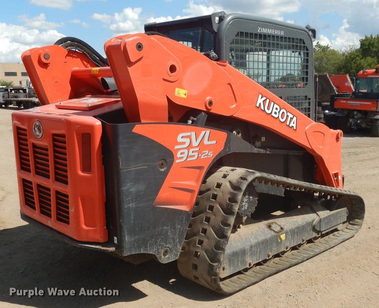 image for item DI8500 2017 Kubota SVL95-2S  tracked skid steer loader