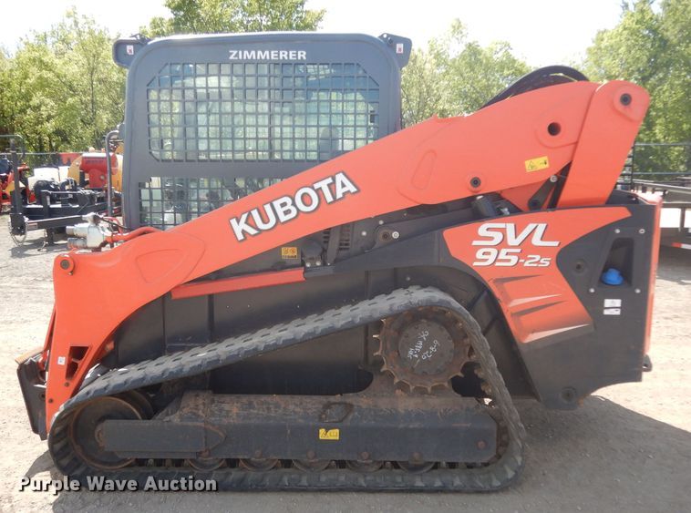image for item DI8500 2017 Kubota SVL95-2S  tracked skid steer loader