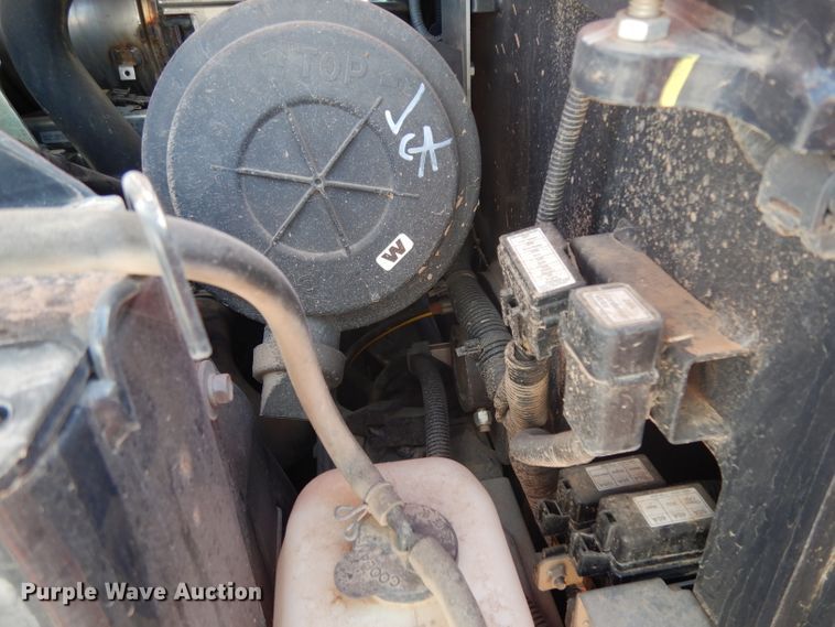 image for item DI8500 2017 Kubota SVL95-2S  tracked skid steer loader