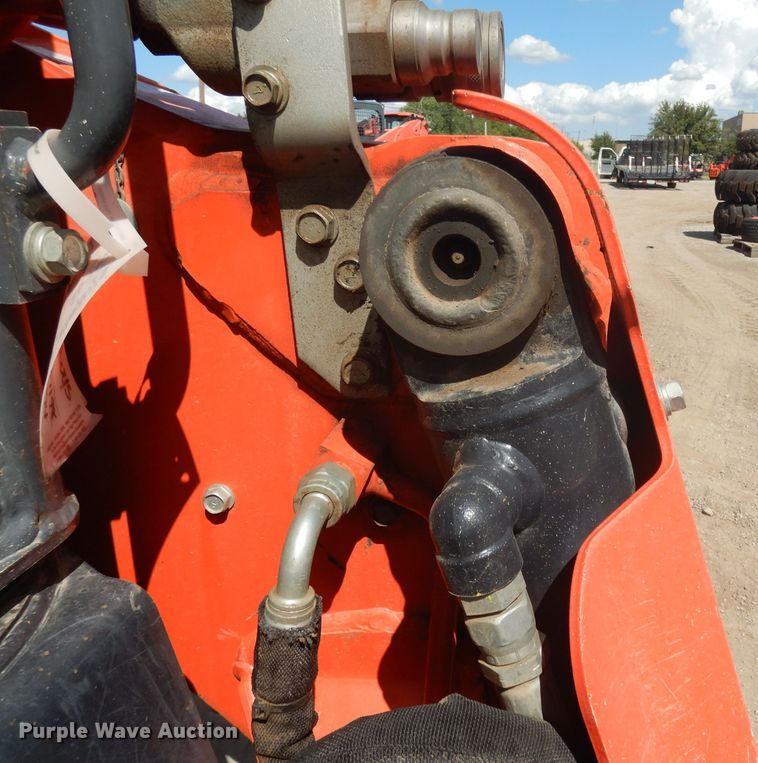 image for item DI8500 2017 Kubota SVL95-2S  tracked skid steer loader