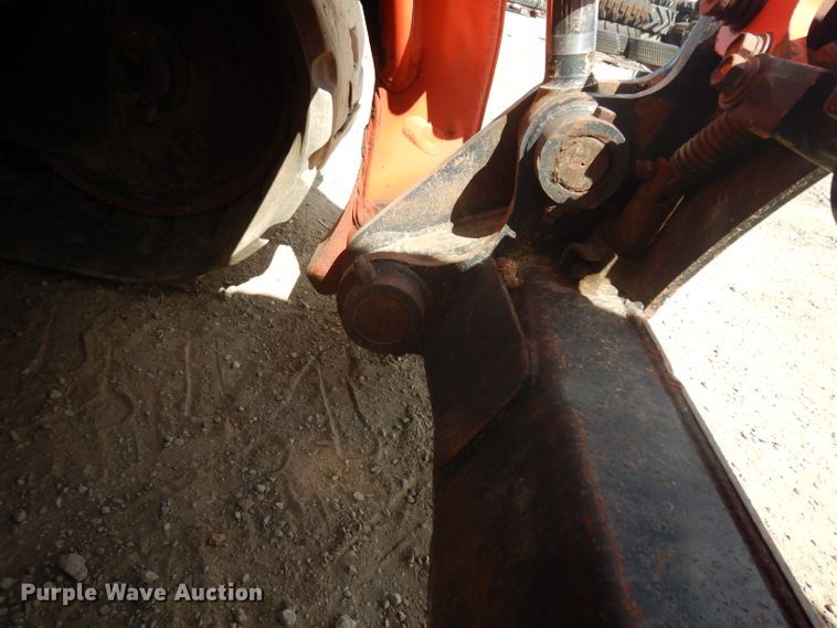 image for item DI8500 2017 Kubota SVL95-2S  tracked skid steer loader