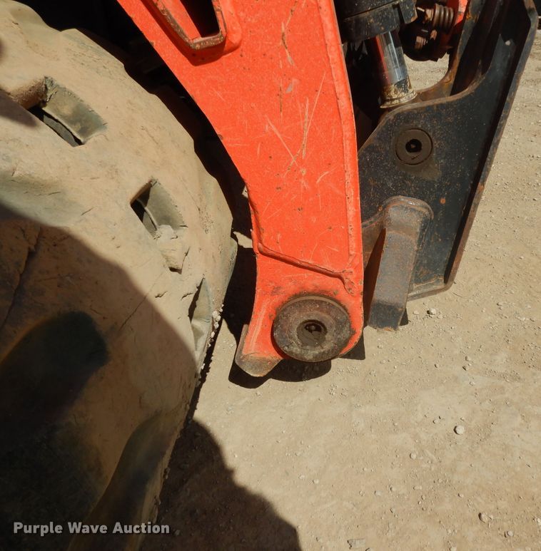 image for item DI8500 2017 Kubota SVL95-2S  tracked skid steer loader