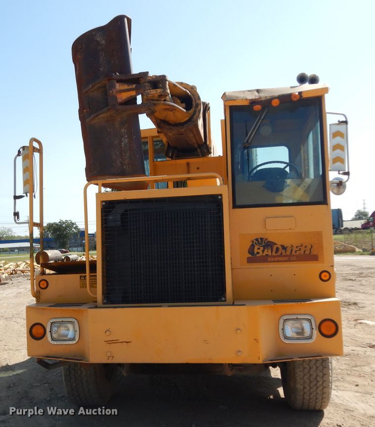 image for item DJ6541 2000 Badger 460 Hydro-Scopic  rubber tire excavator