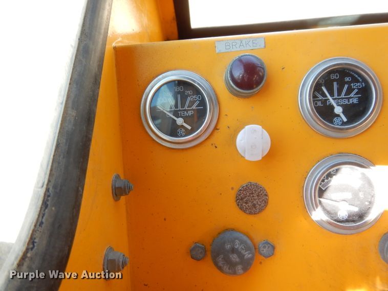 image for item DJ6541 2000 Badger 460 Hydro-Scopic  rubber tire excavator