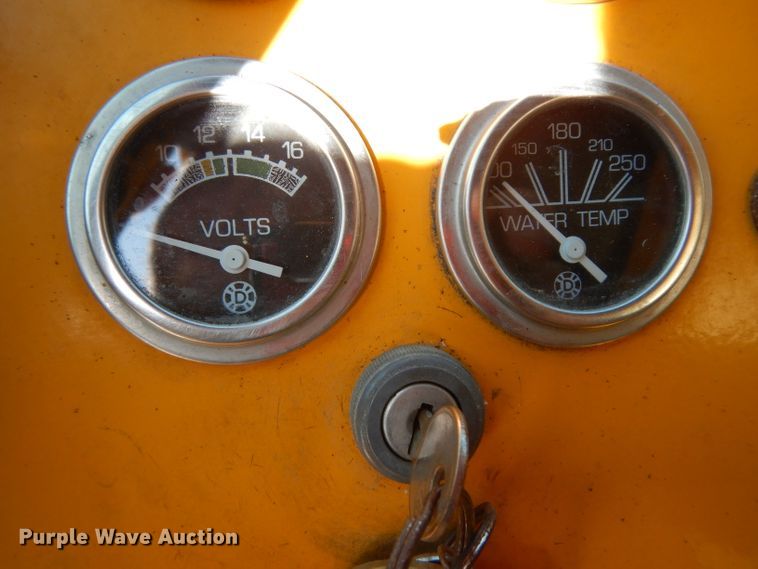 image for item DJ6541 2000 Badger 460 Hydro-Scopic  rubber tire excavator