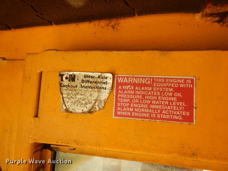 image for item DJ6541 2000 Badger 460 Hydro-Scopic  rubber tire excavator