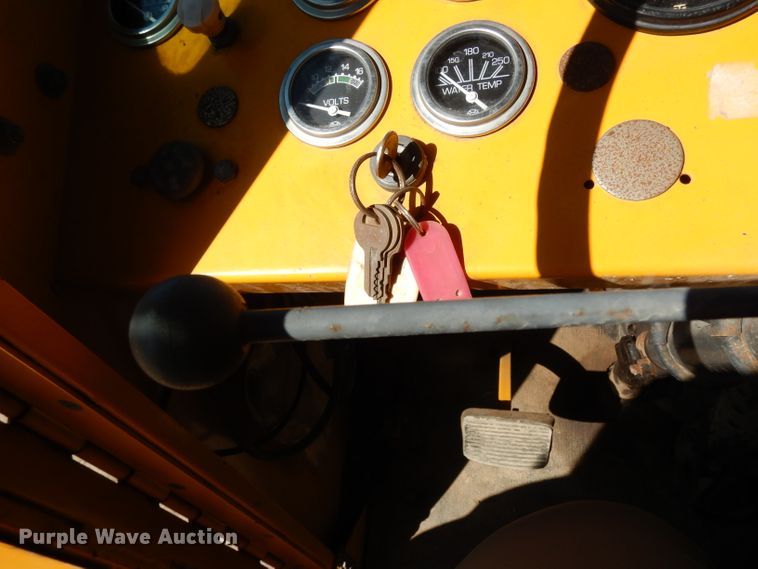 image for item DJ6541 2000 Badger 460 Hydro-Scopic  rubber tire excavator