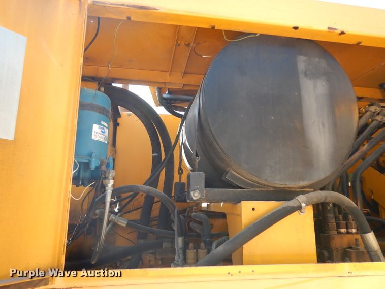 image for item DJ6541 2000 Badger 460 Hydro-Scopic  rubber tire excavator