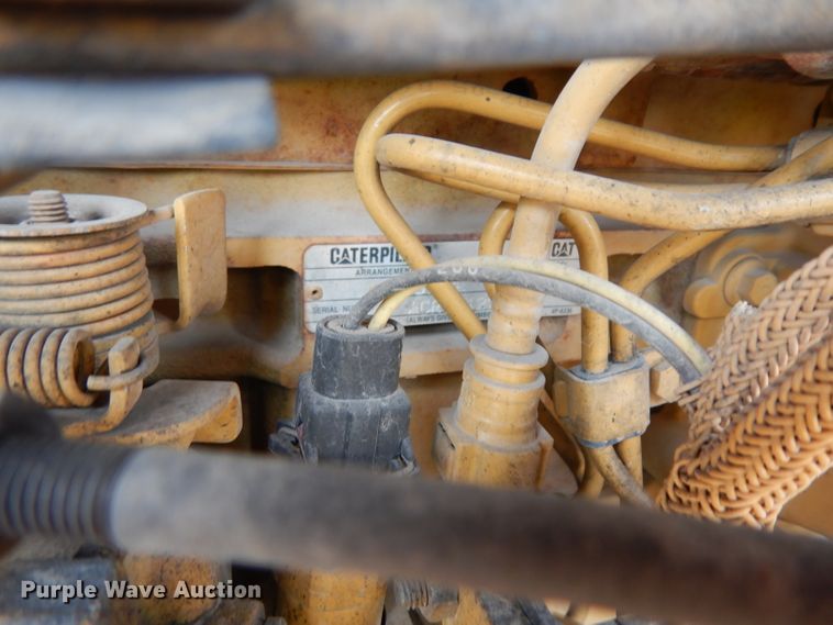 image for item DJ6543 2006 Caterpillar CP-433E  single drum roller