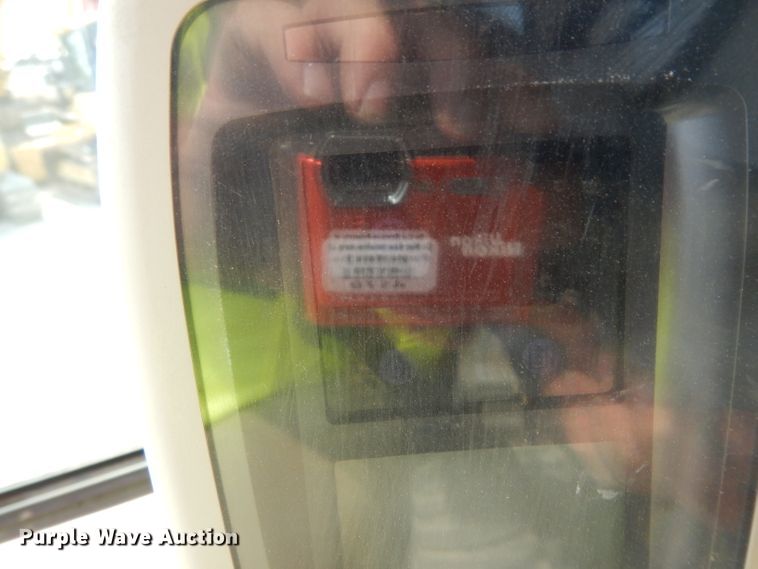 image for item DJ6544 2005 Caterpillar 320C excavator