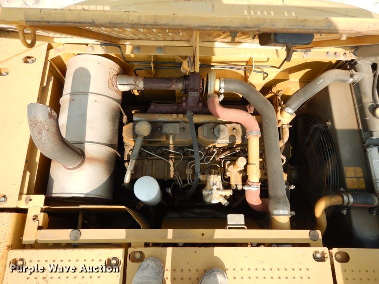 image for item DJ6544 2005 Caterpillar 320C excavator