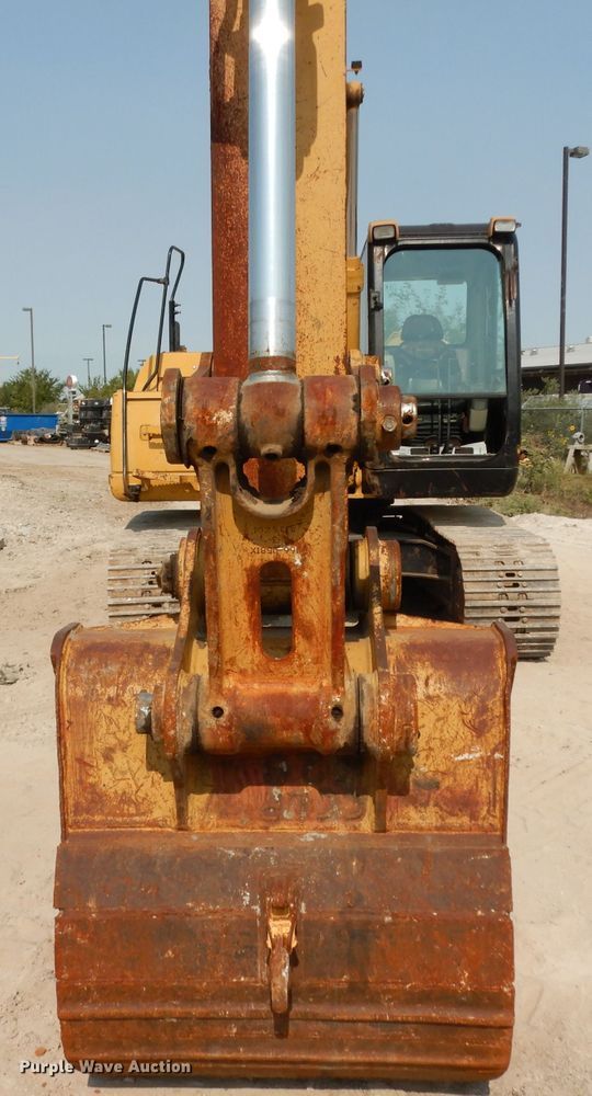 image for item DJ6544 2005 Caterpillar 320C excavator