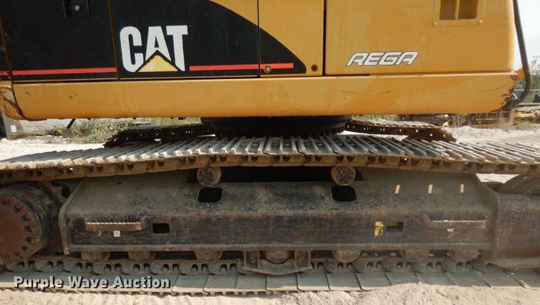 image for item DJ6544 2005 Caterpillar 320C excavator