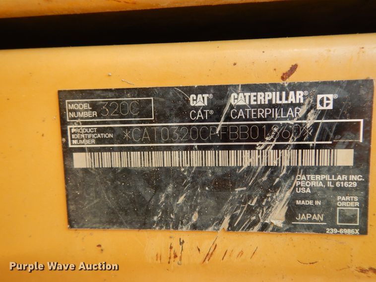 image for item DJ6544 2005 Caterpillar 320C excavator