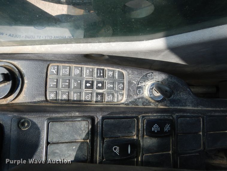 image for item DJ6545 2013 Volvo EC300D  excavator