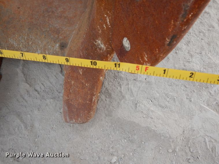 image for item DJ6545 2013 Volvo EC300D  excavator