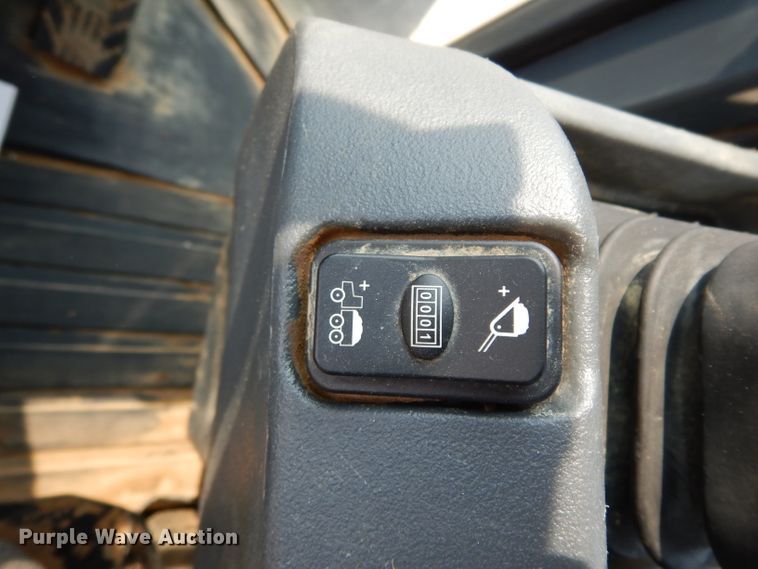 image for item DJ6546 2017 John Deere 644K  wheel loader