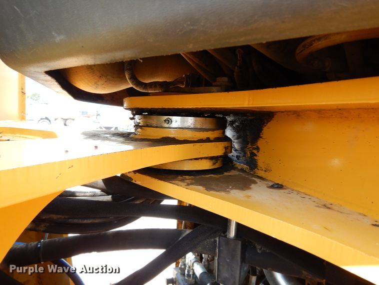 image for item DJ6546 2017 John Deere 644K  wheel loader