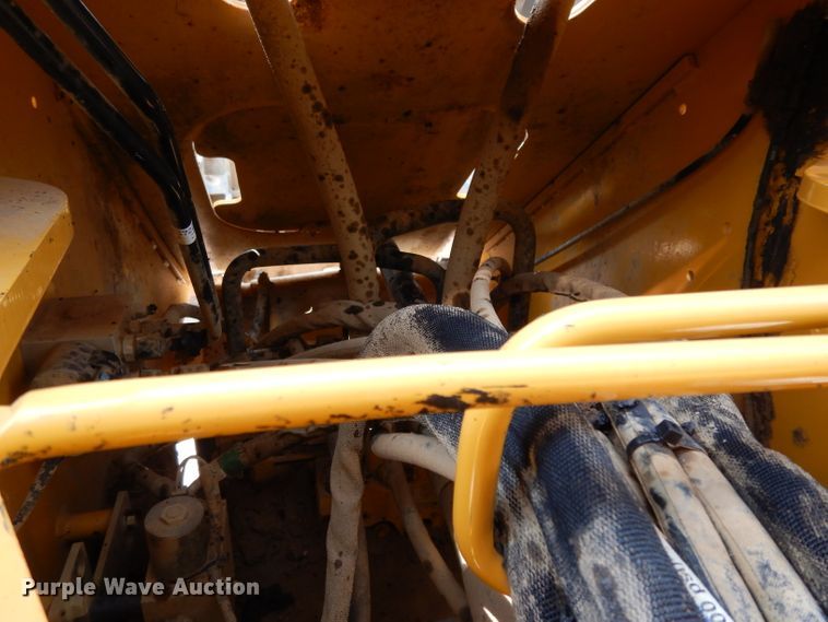 image for item DJ6546 2017 John Deere 644K  wheel loader