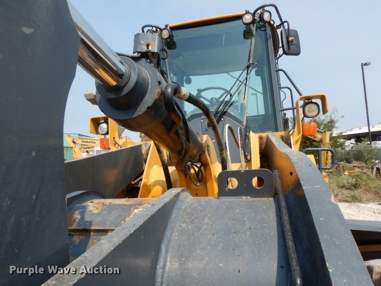 image for item DJ6546 2017 John Deere 644K  wheel loader