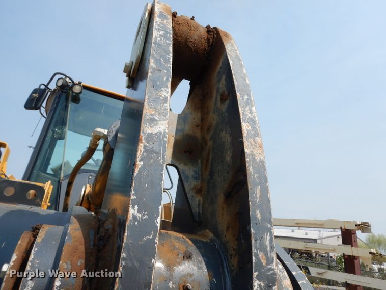 image for item DJ6546 2017 John Deere 644K  wheel loader