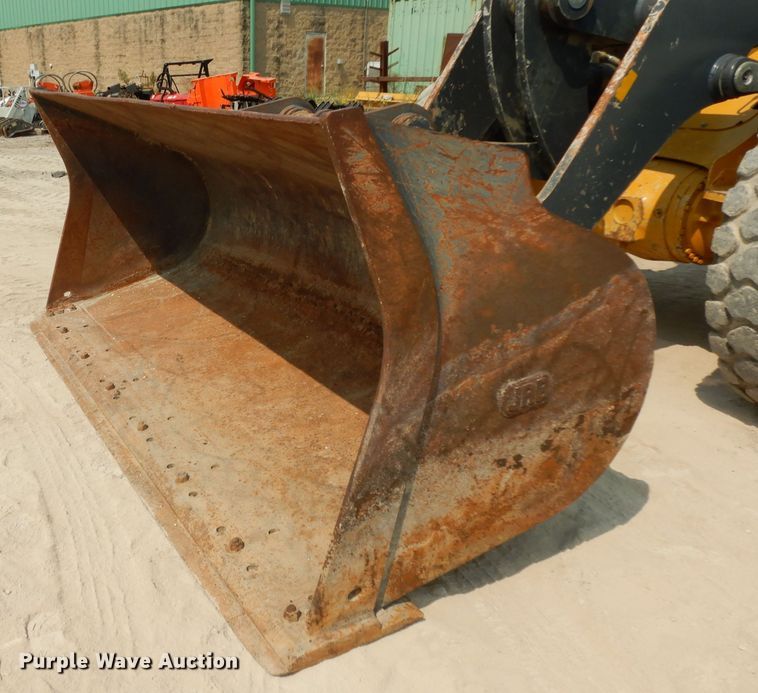 image for item DJ6546 2017 John Deere 644K  wheel loader