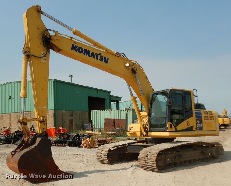 image for item DJ6547 2013 Komatsu PC240LC-10  excavator