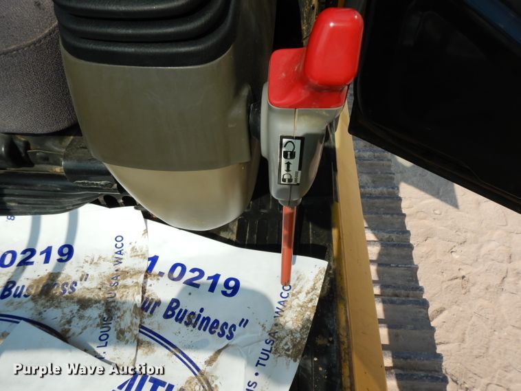 image for item DJ6547 2013 Komatsu PC240LC-10  excavator