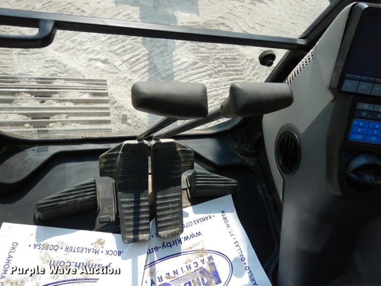 image for item DJ6547 2013 Komatsu PC240LC-10  excavator