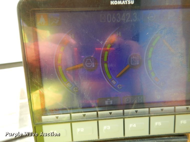 image for item DJ6547 2013 Komatsu PC240LC-10  excavator