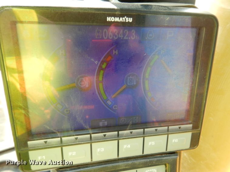 image for item DJ6547 2013 Komatsu PC240LC-10  excavator