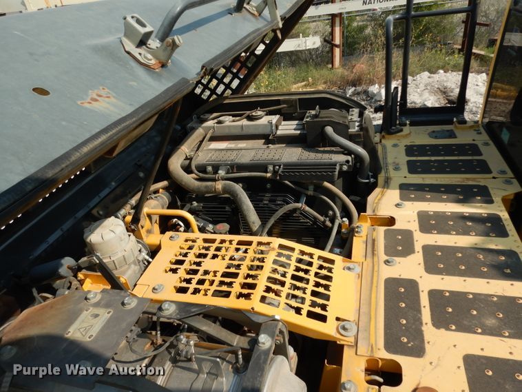 image for item DJ6547 2013 Komatsu PC240LC-10  excavator