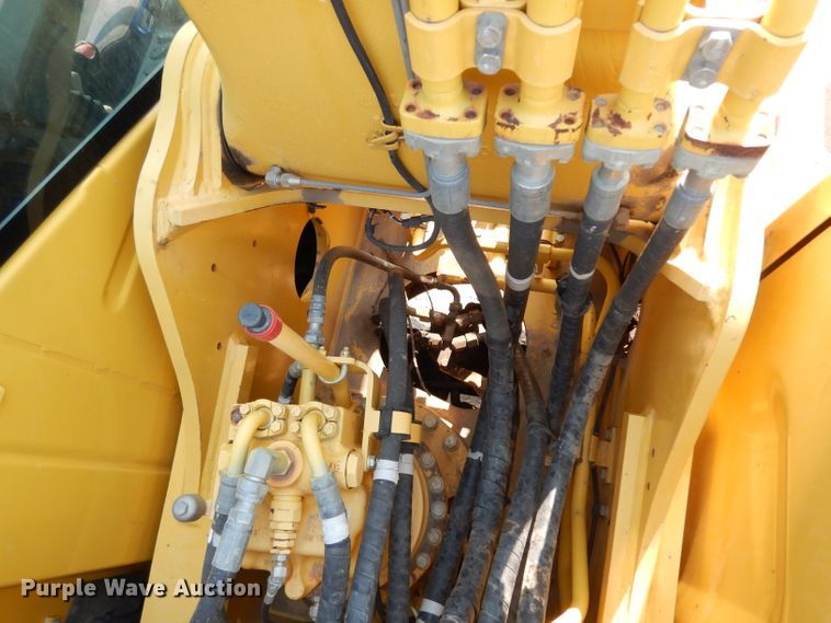 image for item DJ6547 2013 Komatsu PC240LC-10  excavator