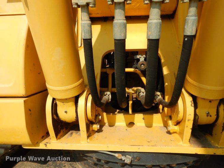 image for item DJ6547 2013 Komatsu PC240LC-10  excavator