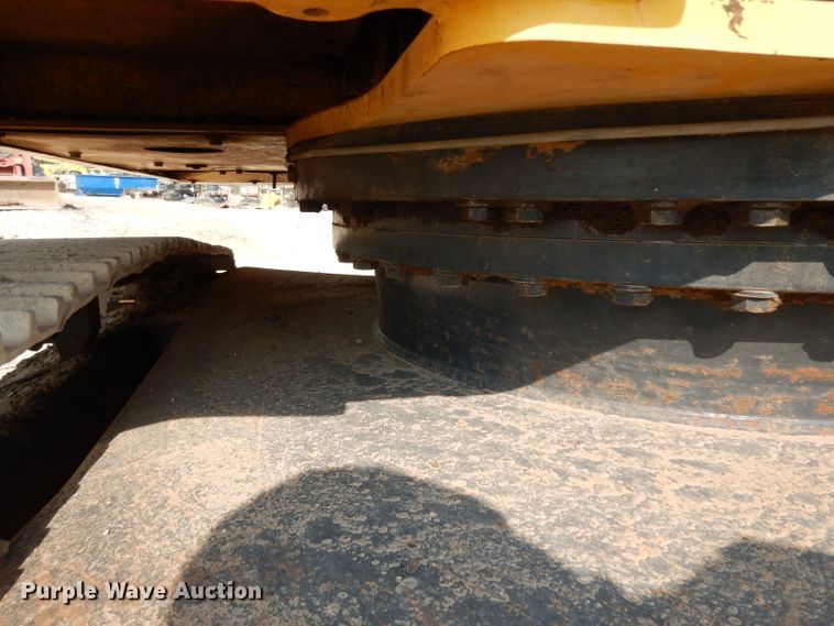 image for item DJ6547 2013 Komatsu PC240LC-10  excavator