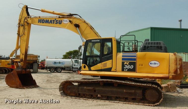 image for item DJ6548 2016 Komatsu PC360LC-11  excavator