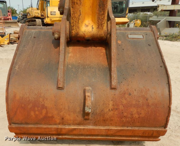 image for item DJ6548 2016 Komatsu PC360LC-11  excavator