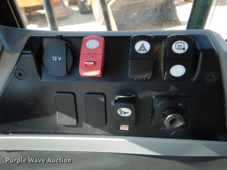 image for item DJ6549 2016 Caterpillar 966M  wheel loader