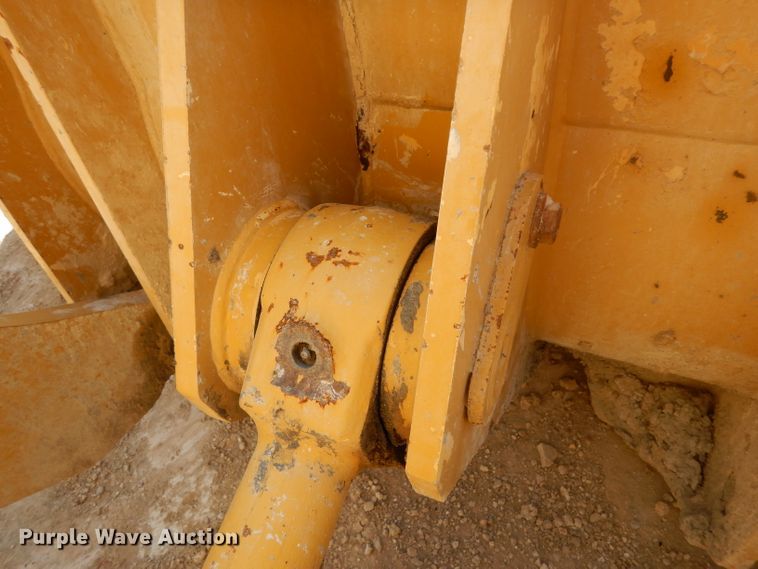 image for item DJ6549 2016 Caterpillar 966M  wheel loader