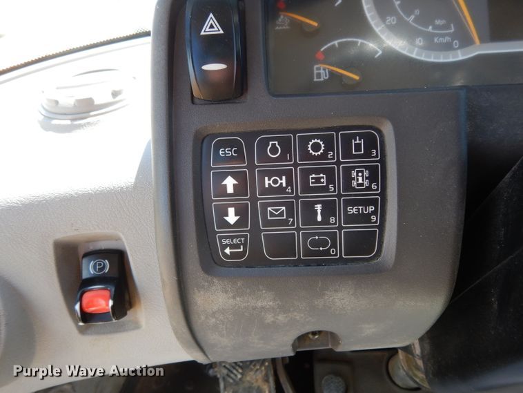 image for item DJ6553 2014 Volvo L180H  wheel loader